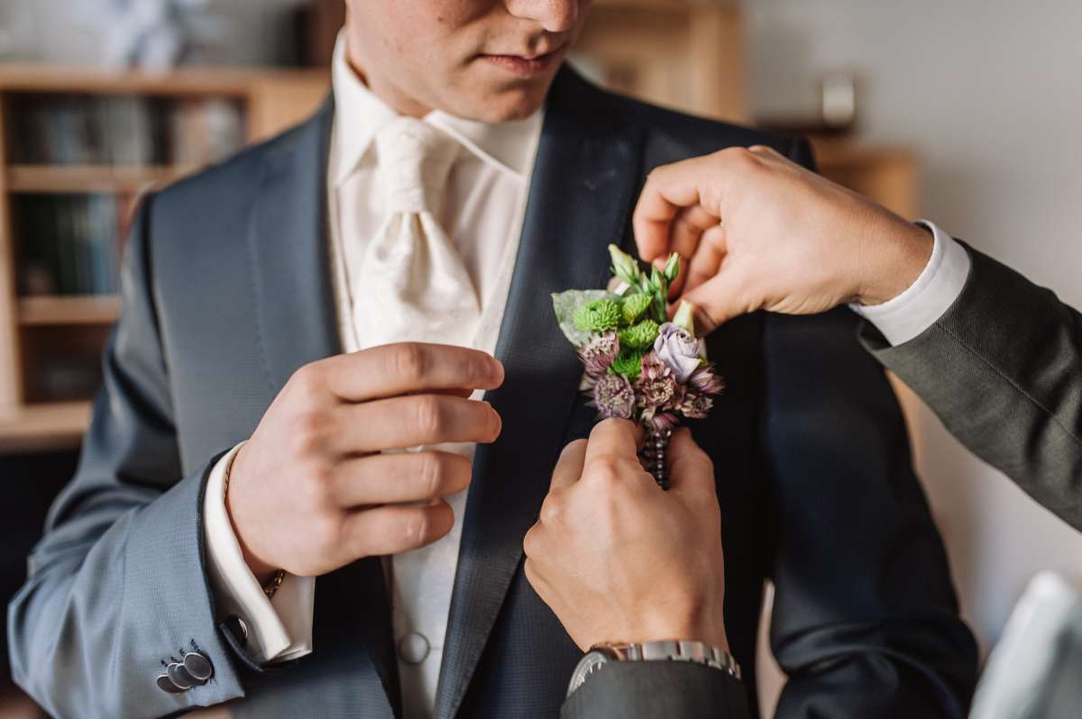 How To Choose The Groom's Look